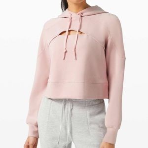 NWOT lululemon get centered crop hoodie size 6